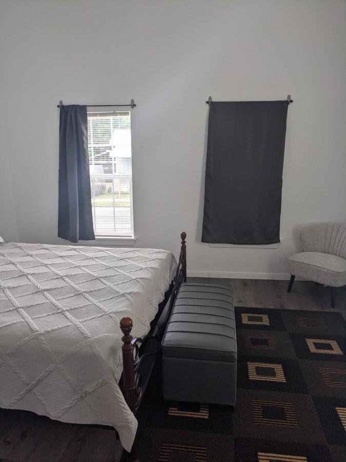 Cozy *Downtown Getaway* Villa San Antonio Bagian luar foto